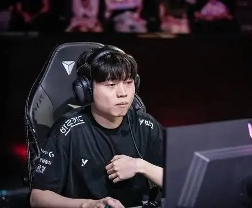 EDG绝杀SHR,ShowMaker操刀奇招英雄翻盘顶尖较量全球总决赛,成为赛场最大亮点的简单介绍 EDG绝杀SHR,ShowMaker操刀奇招英雄翻盘顶尖较量全球总决赛,成为赛场最大亮点的简单介绍