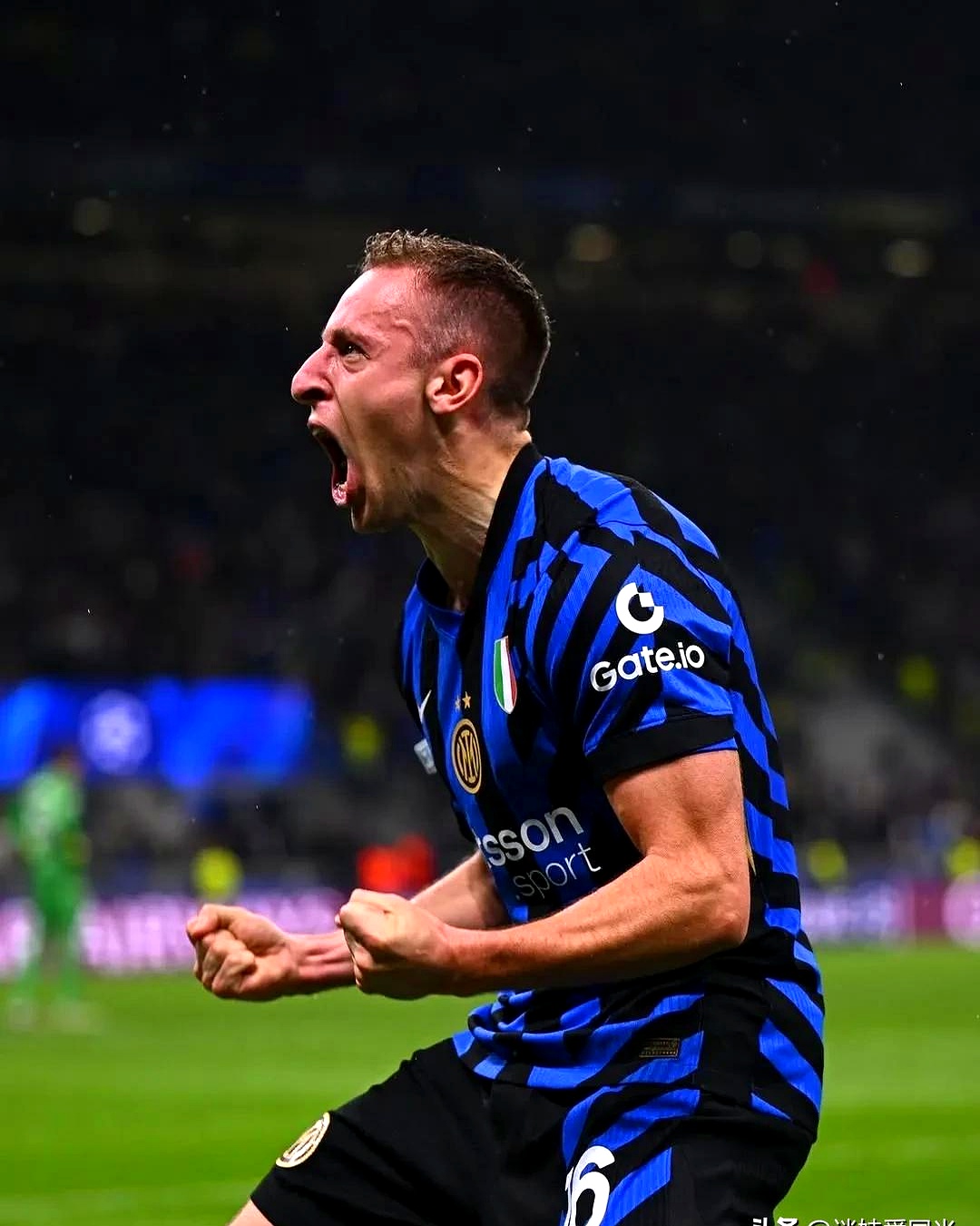 关于荷兰血洗国际米兰,乔瓦尼·雷纳高光表现的信息 关于荷兰血洗国际米兰,乔瓦尼·雷纳高光表现的信息