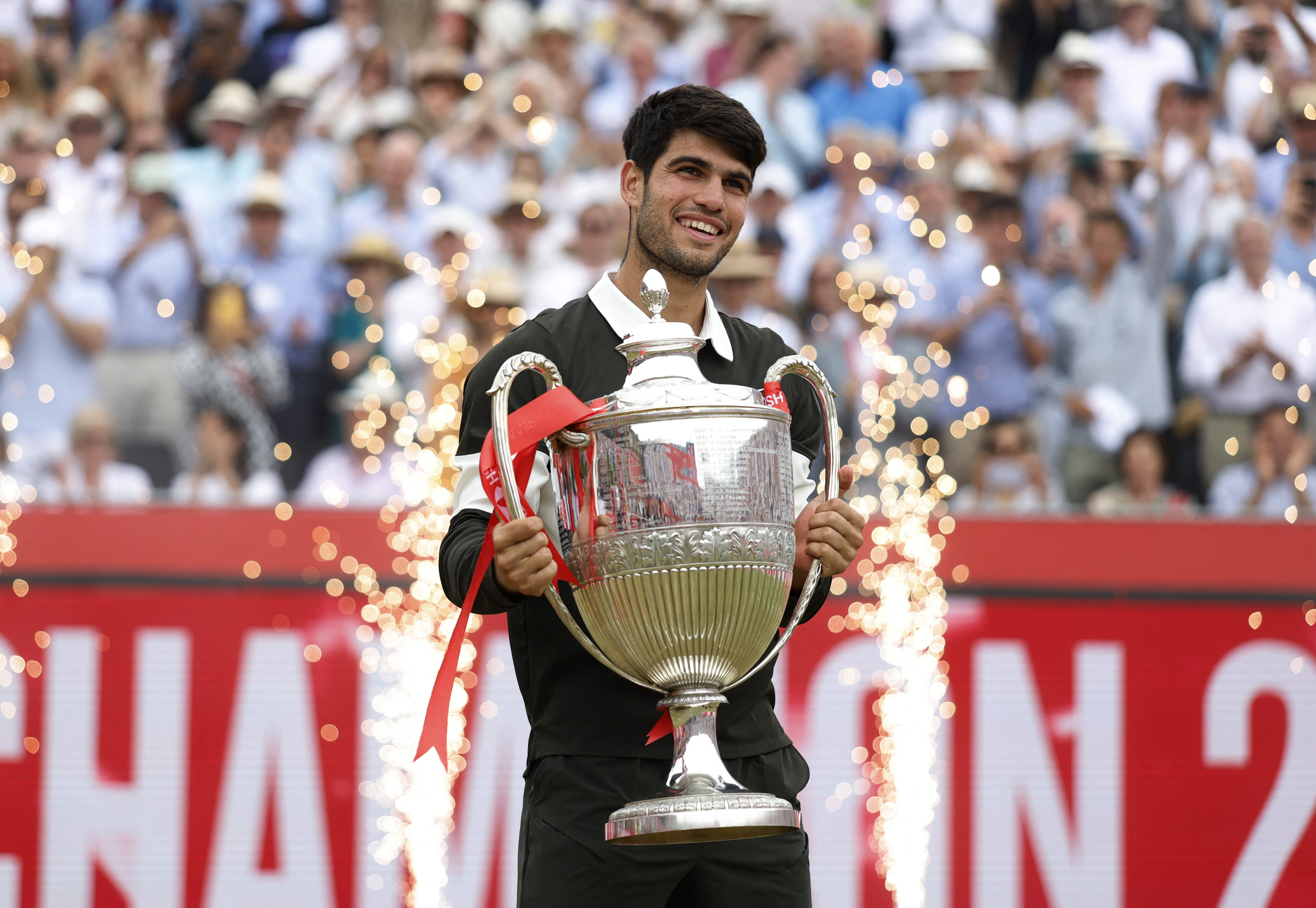 包含澳大利亚网球队碾压意大利网球队,阿尔卡拉斯关键制胜的词条 包含澳大利亚网球队碾压意大利网球队,阿尔卡拉斯关键制胜的词条