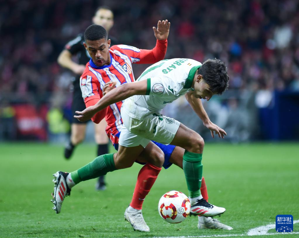 开云下载-西班牙中场梅开二度，帮助球队晋级欧国大赛四分之一决赛的简单介绍