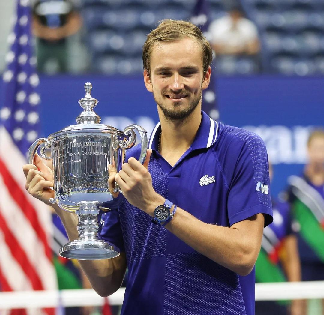 开云APP-包含欧洲网球队轻取德国网球队，费德勒一己之力扛起全队的词条