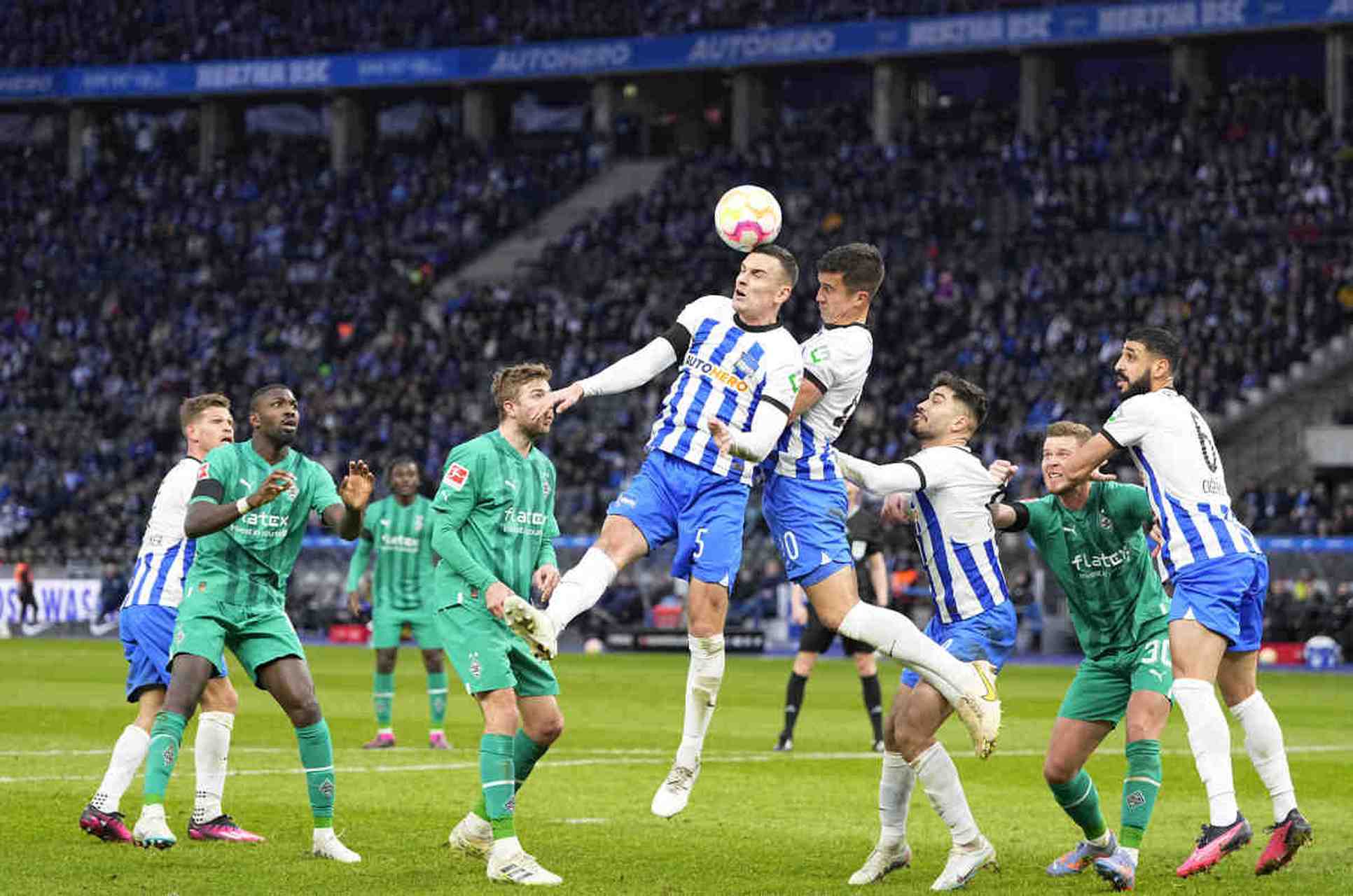 开云官方app入口-曼城备战莱斯特城，功亏一篑