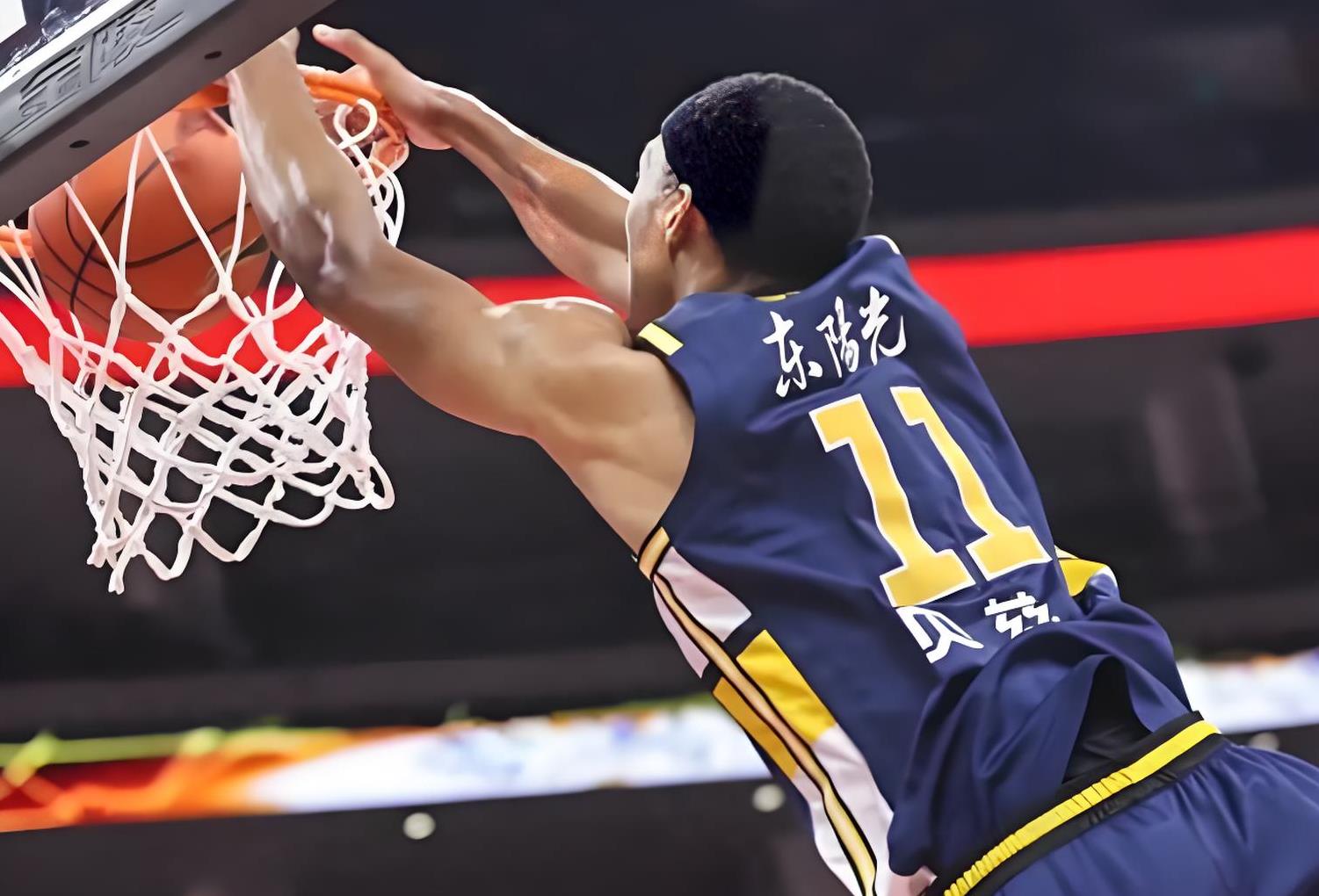 开云体育中国-广东队全队出色发挥，夺得胜利