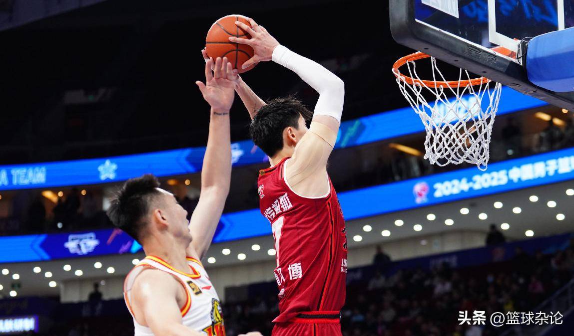 青岛队在比赛中展现不可小觑的实力 青岛队在比赛中展现不可小觑的实力