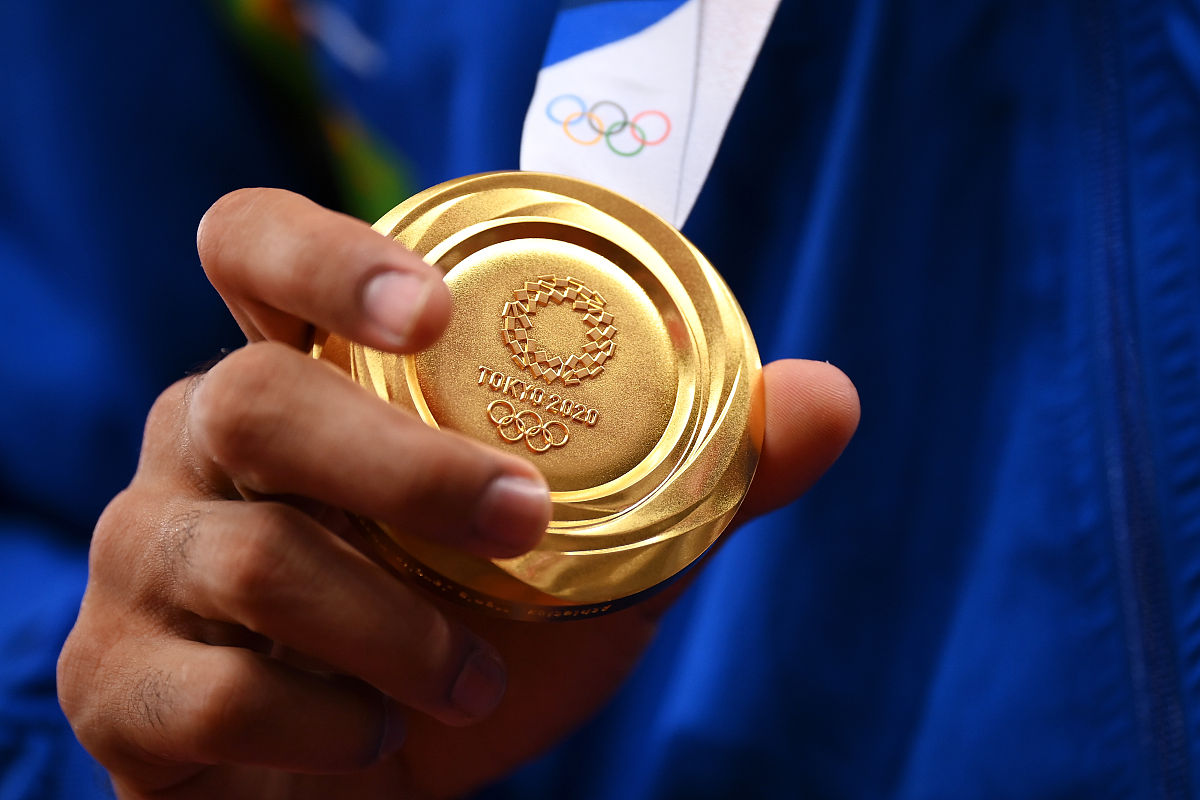 奥地利队夺得田径铁饼比赛银牌 奥地利队夺得田径铁饼比赛银牌