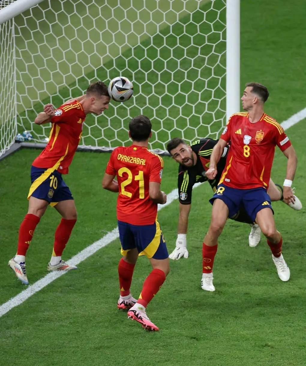 欧洲篮球联赛中一场激烈的胜负之争 欧洲篮球联赛中一场激烈的胜负之争