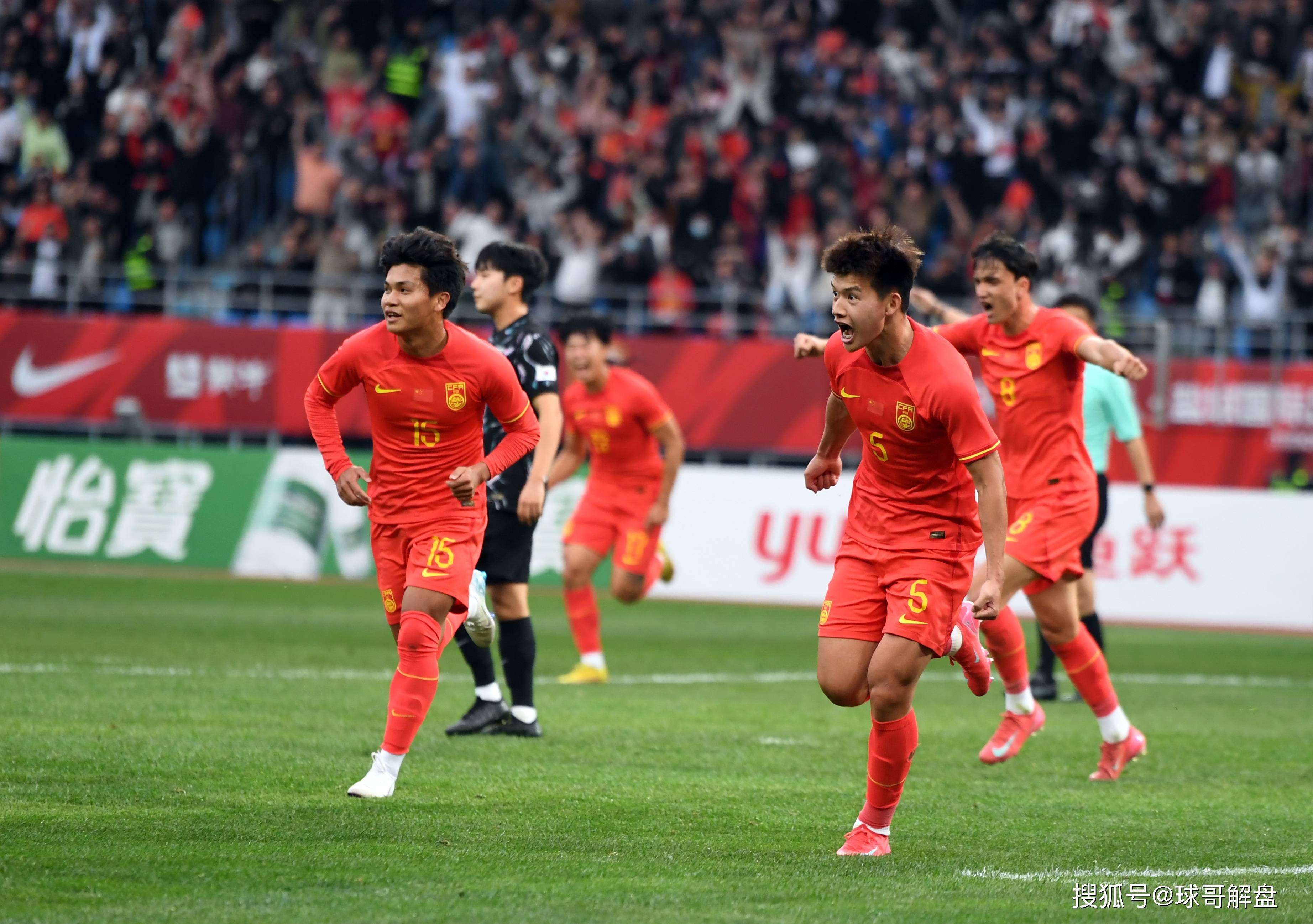 包含日本球队奋力争胜，决心晋级下一轮比赛的词条