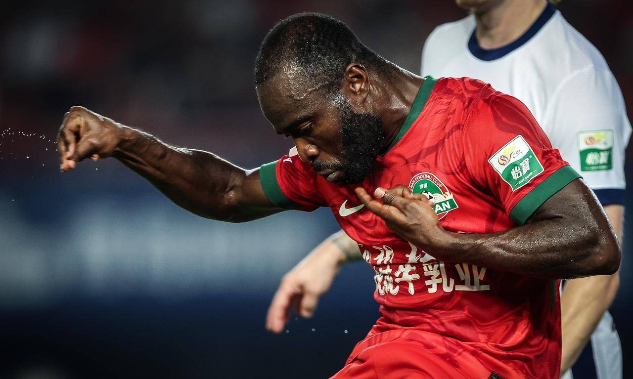 伤病情况堪忧，球员顽强作战