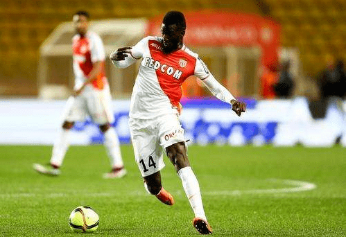 尼斯主场逼平梅斯，场外事件成亮点的简单介绍