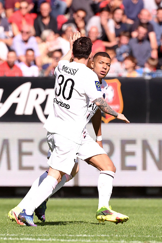 关于巴黎客场力克雷恩,稳步夺回榜首位置的信息 关于巴黎客场力克雷恩,稳步夺回榜首位置的信息