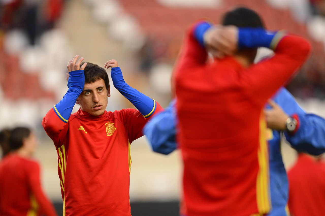 关于中国鏖战巴西，奥亚尔萨瓦尔刷新纪录的信息