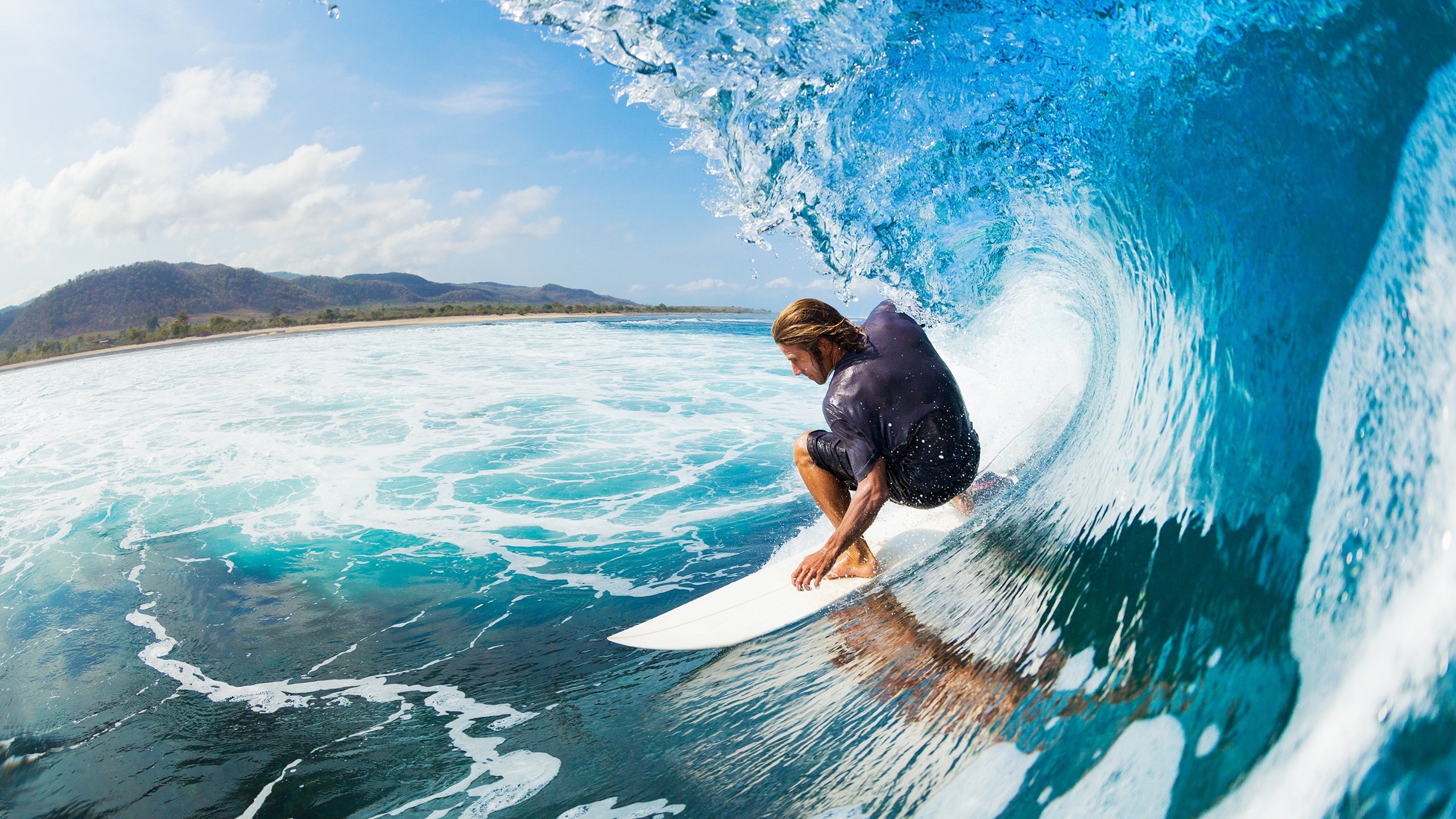 开云官网-当枫叶旗飘过地中海，罗德里在F1街道赛的非典型接管
