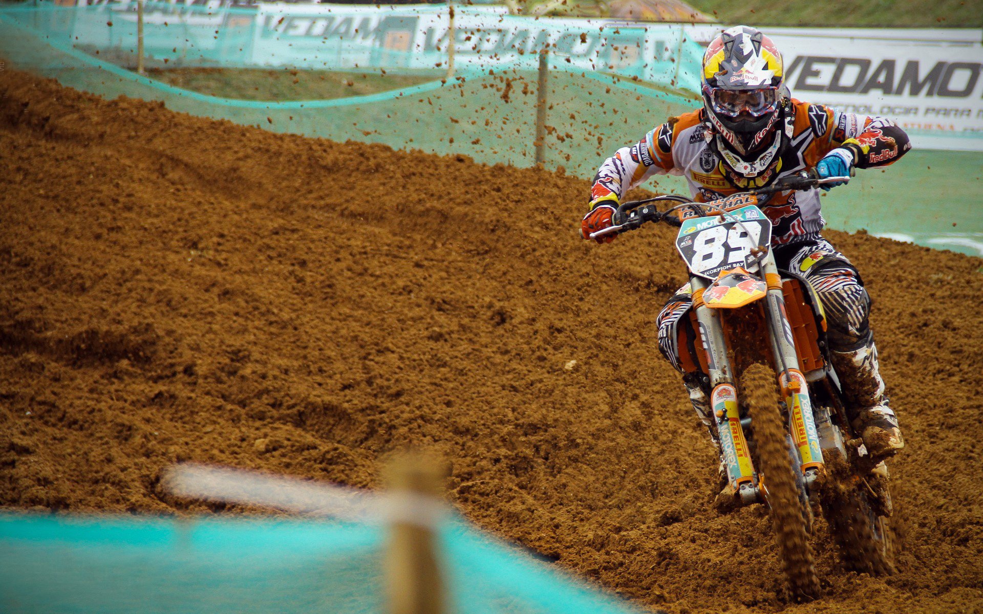 鹈鹕鏖战山东队，米切尔状态火热，一场定义赛季的较量